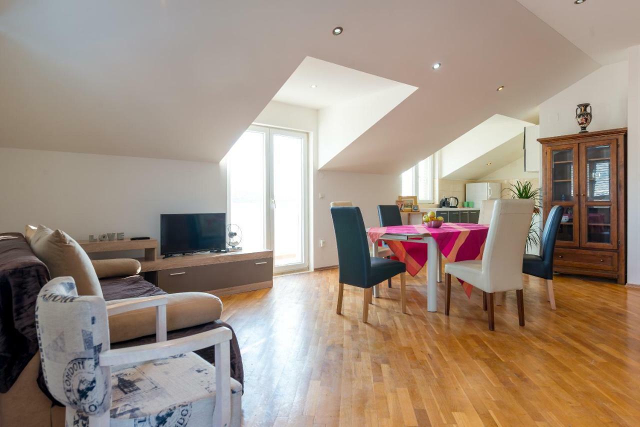 Majestic Lookout - Apartment Rixi Dubrovnik Bagian luar foto